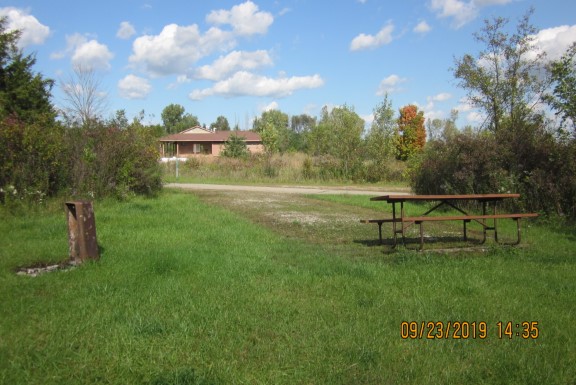 Site 453, photo 2 of 3 · from wisconsin.goingtocamp.com (the park's booking system)
