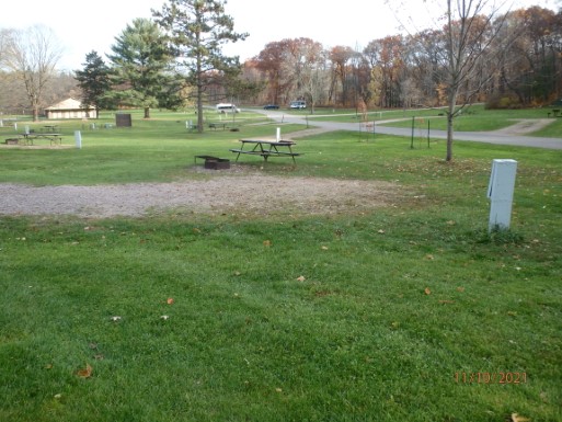 Site 100, photo 2 of 2 · from wisconsin.goingtocamp.com (the park's booking system)