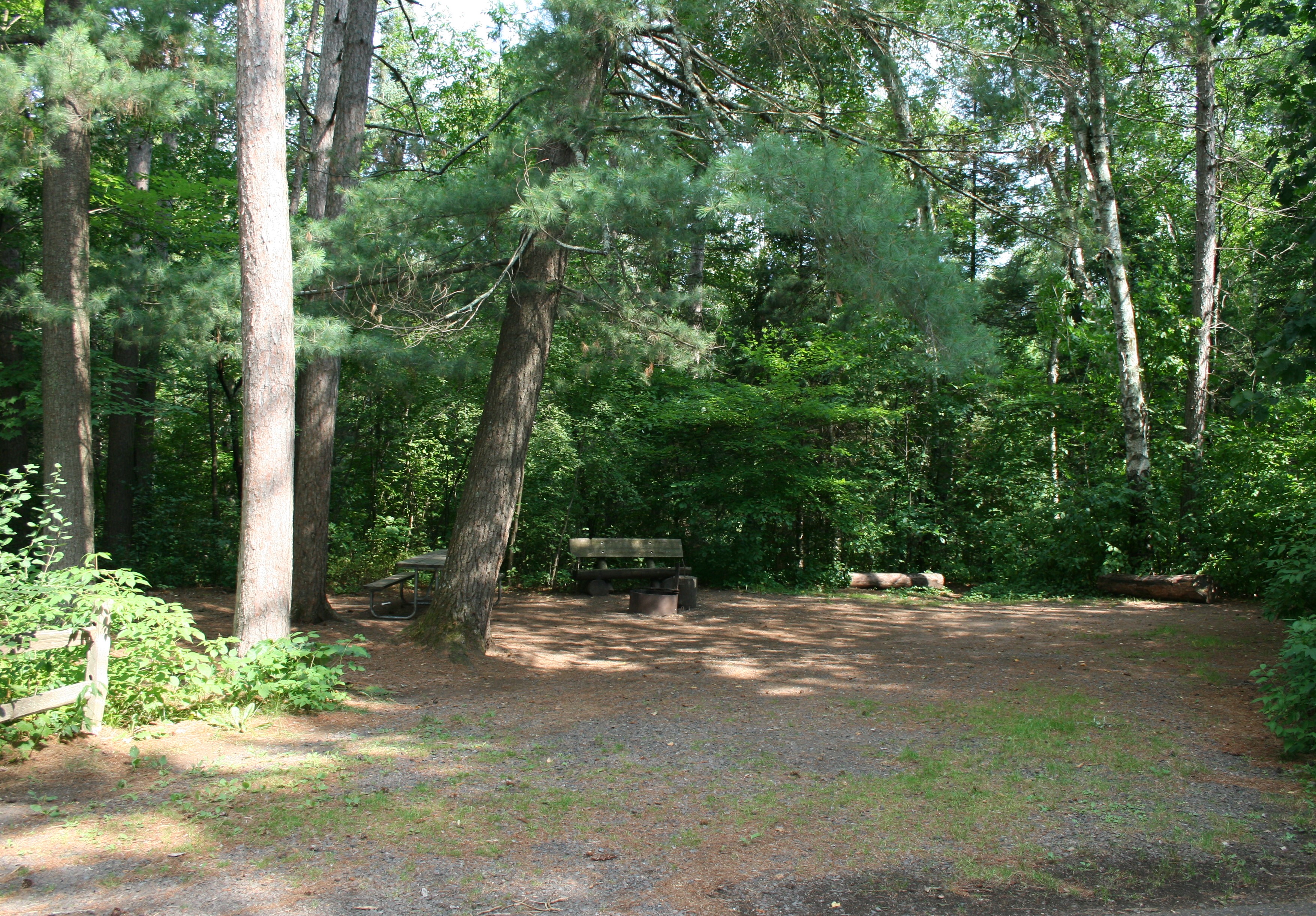 Site 9, photo 2 of 3 · from wisconsin.goingtocamp.com (the park's booking system)