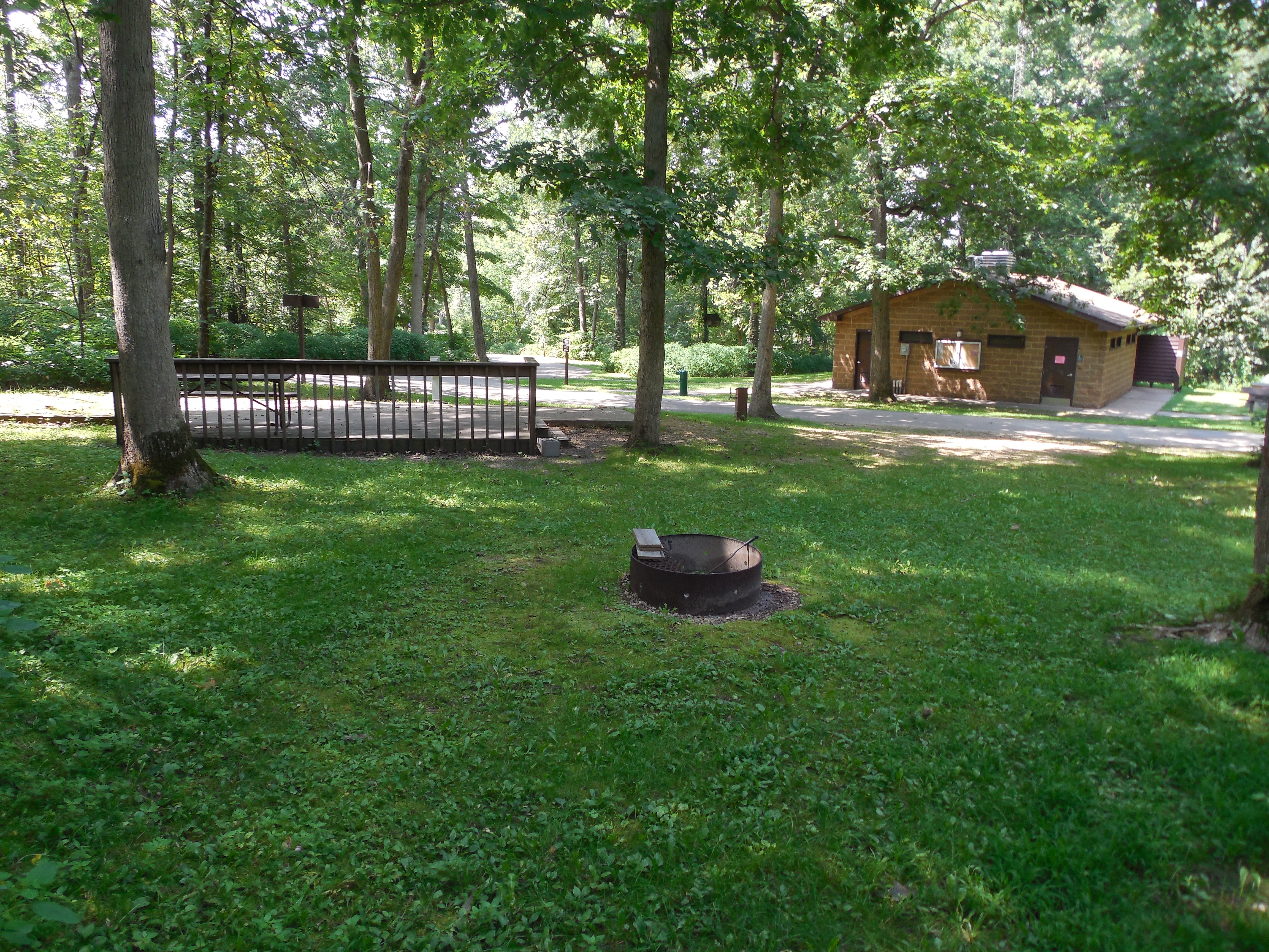 Site 23, photo 3 of 3 · from wisconsin.goingtocamp.com (the park's booking system)