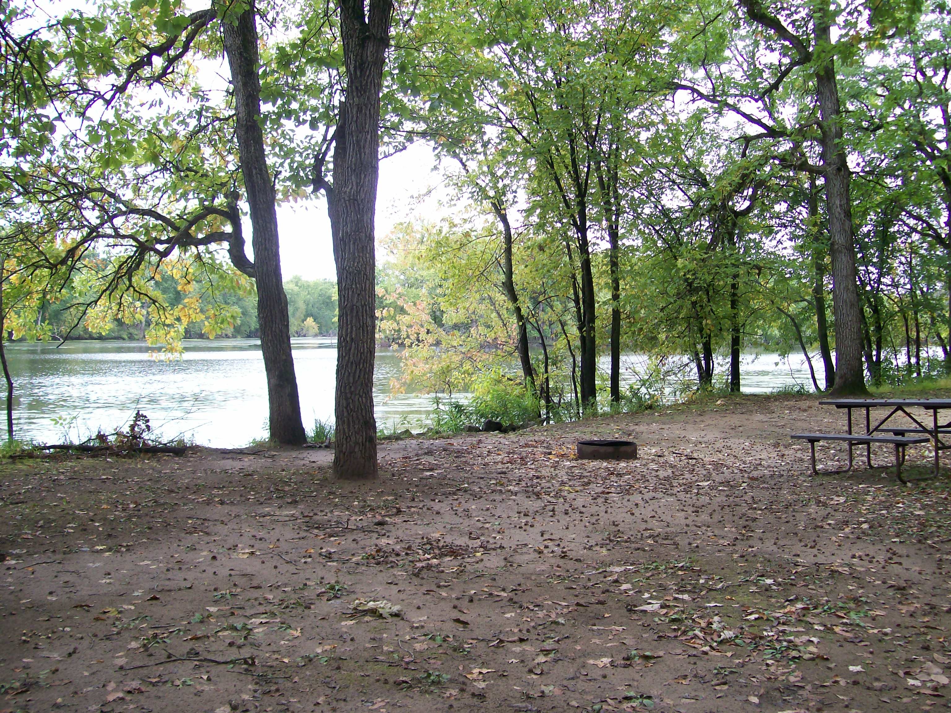 Site 70, photo 2 of 4 · from wisconsin.goingtocamp.com (the park's booking system)