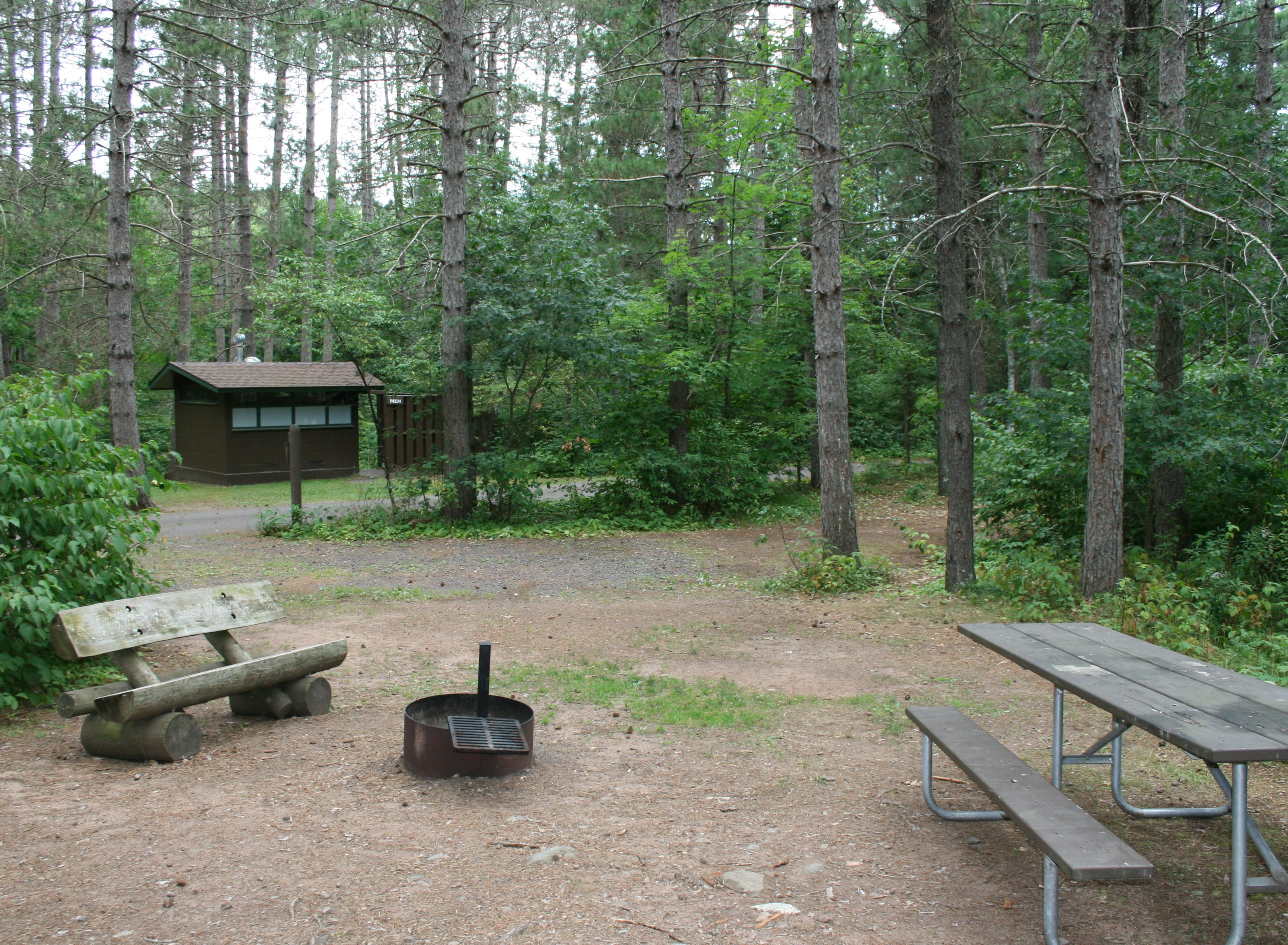 Site 17, photo 2 of 2 · from wisconsin.goingtocamp.com (the park's booking system)